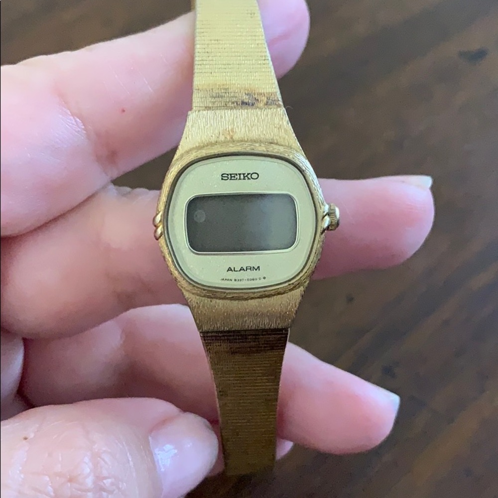 Vintage women’s Seiko watch